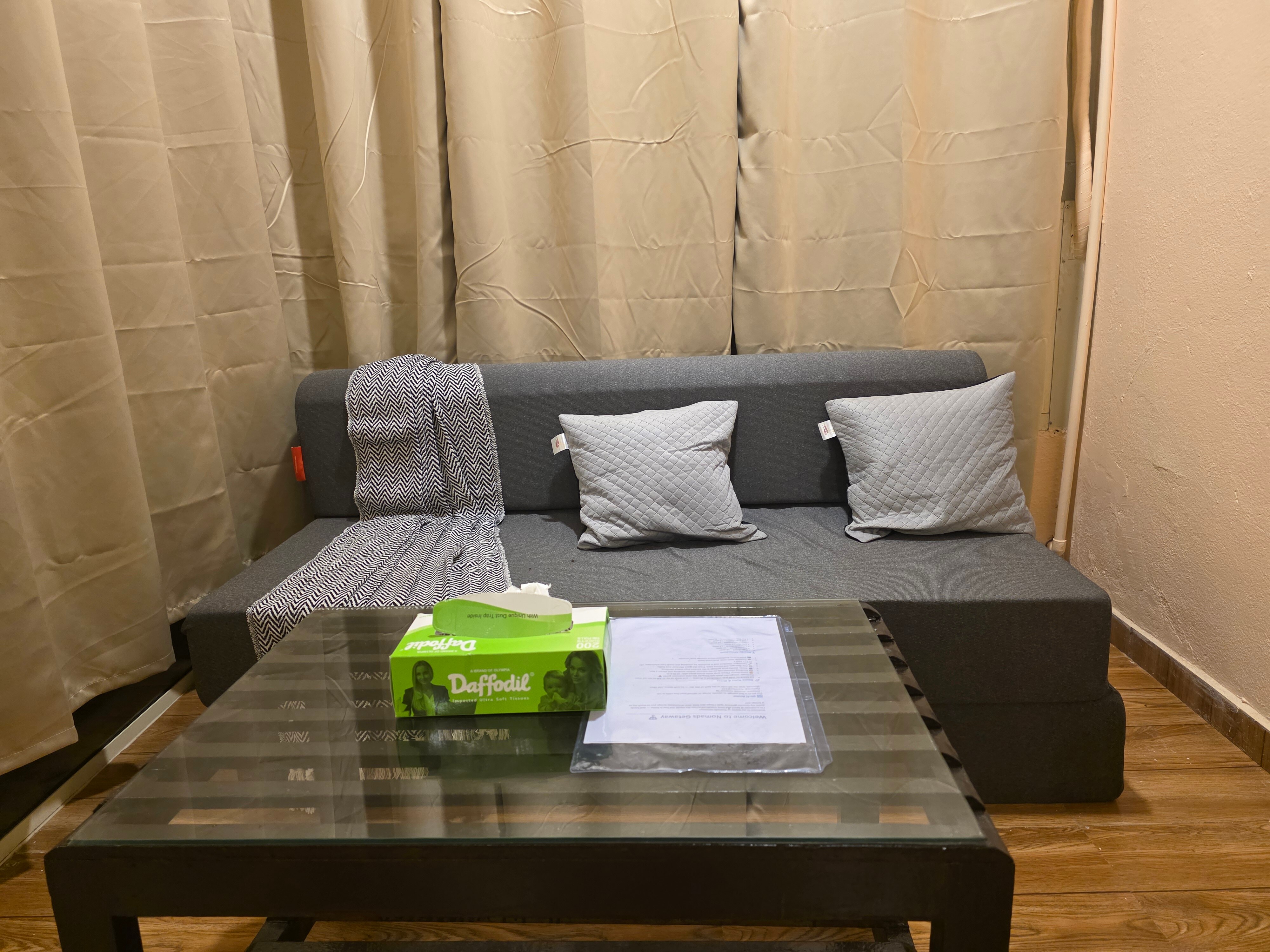 Nomads Getaway Cozy studio Wifi Hill View Pool - Tap to explore photos
