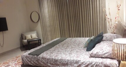 Luho 125 Koramangala Room Type - Deluxe Double Room (View)