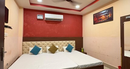 The Mansarovar Palaces Room Type - AC Double Bed Room