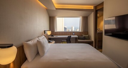 Hilton Garden Inn Lima Miraflores Room Type - 1 QUEEN PANORAMIC CITY VW