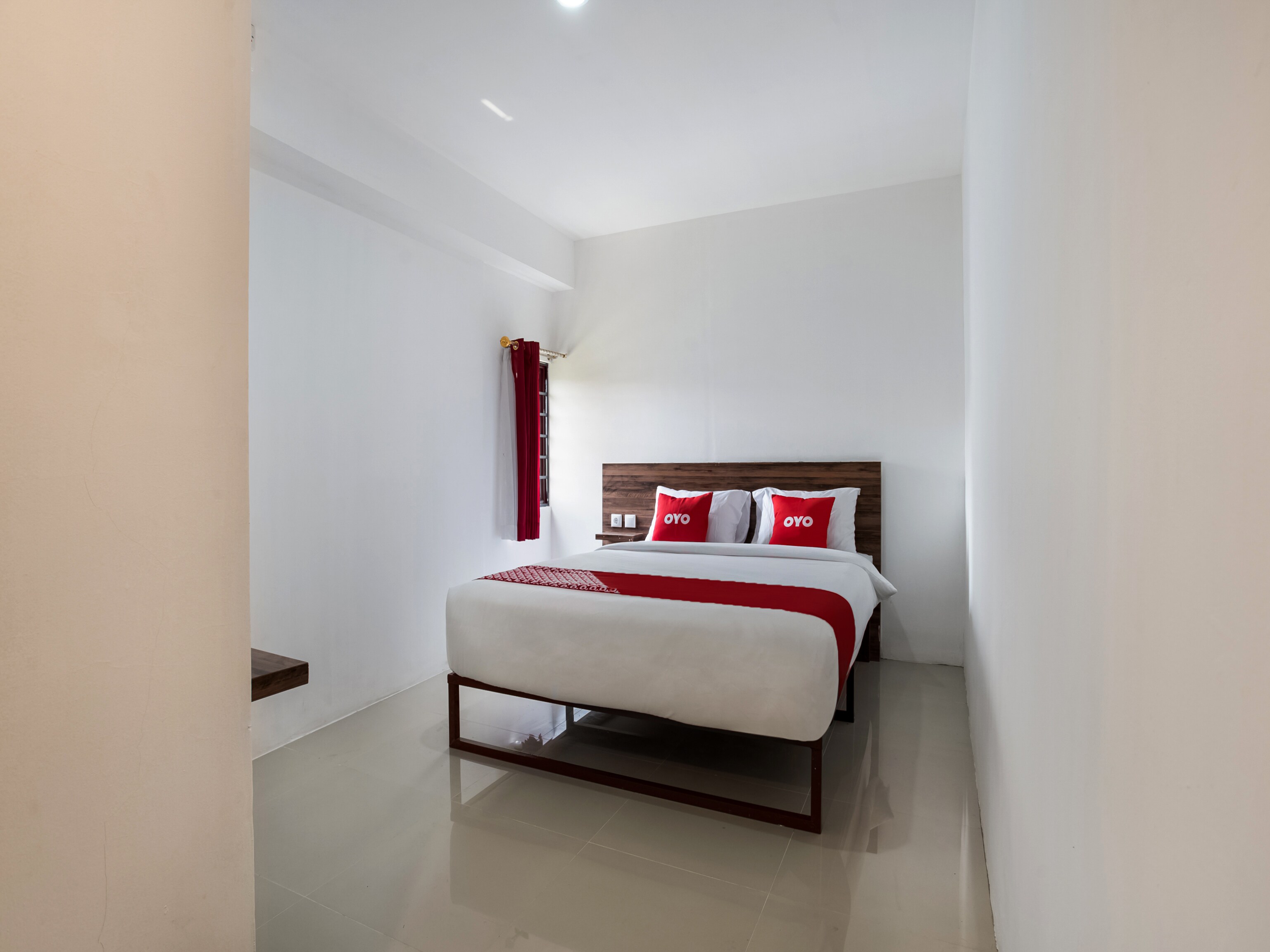 Capital O 3463 Cimahi Guest House - Tap to explore photos
