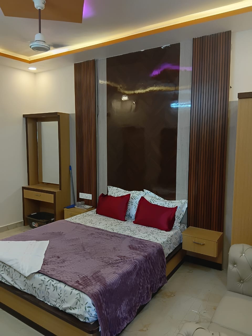 Dreamscape Rooms Yelagiri - Tap to explore photos