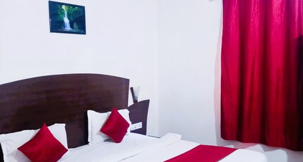 Ashok Deluxe Room Type - Triple Bed Non AC Room