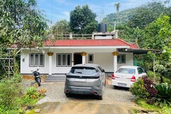 Brooks Valley homestay Mankulam.