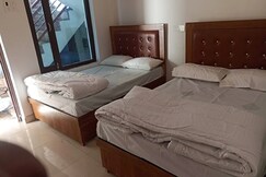 Gaytri Comfort Suites