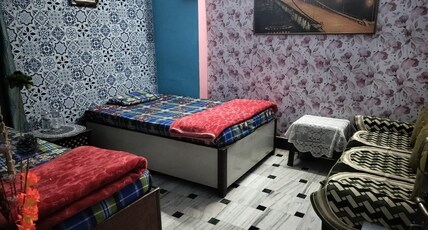 Cozy Abode Mahakumbh Area Room Type - Bedroom 2