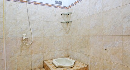 Hotel O Juan Guest House Room Type - SPOT ON NON AC double