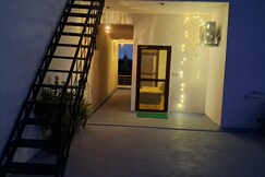 Big AC Room wd Open Terrace & Balcony @Pvt Floor