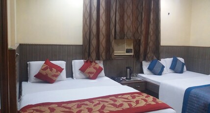 Hotel Romavilla Room Type - Family Room AC
