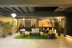 Terrace Appt In Moroccan style