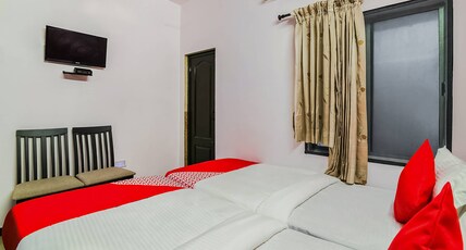 Super Hotel O By OYO Maruthi Gandhi Park Room Type - Saver Double