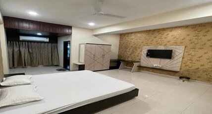 HOTEL MAULSHREE AND RESTAURENT Room Type - Superior AC Room