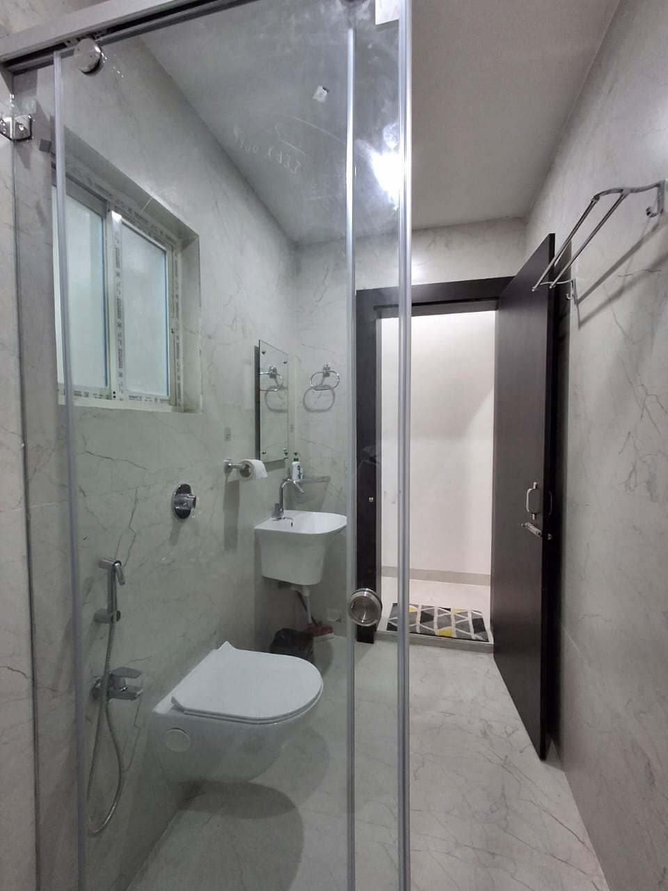 EJAAR HOMESTAY - Tap to explore photos