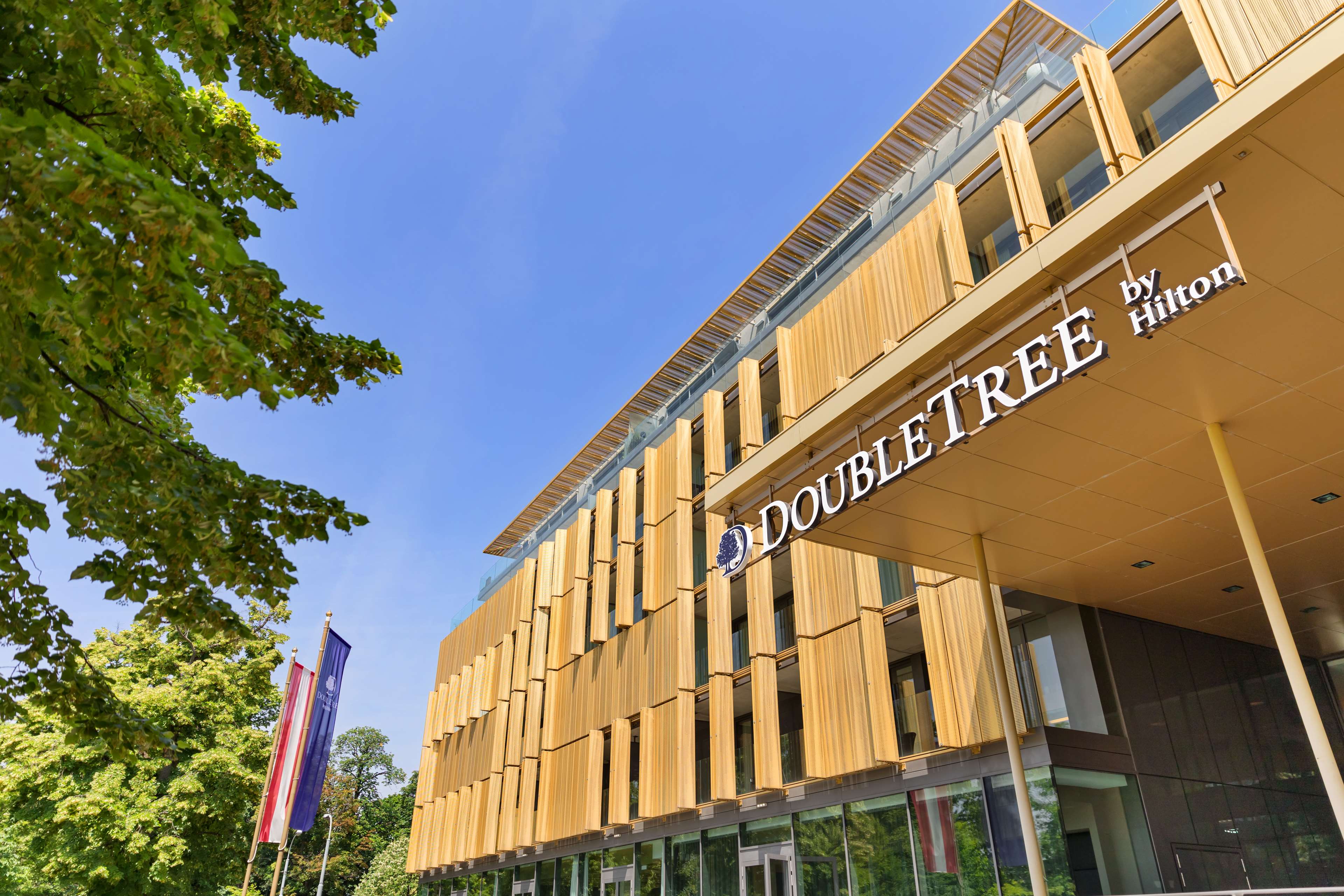 Doubletree by Hilton Vienna Schonbrunn - Tap to explore photos