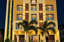 Hotel Lotus Near Rankala Lake