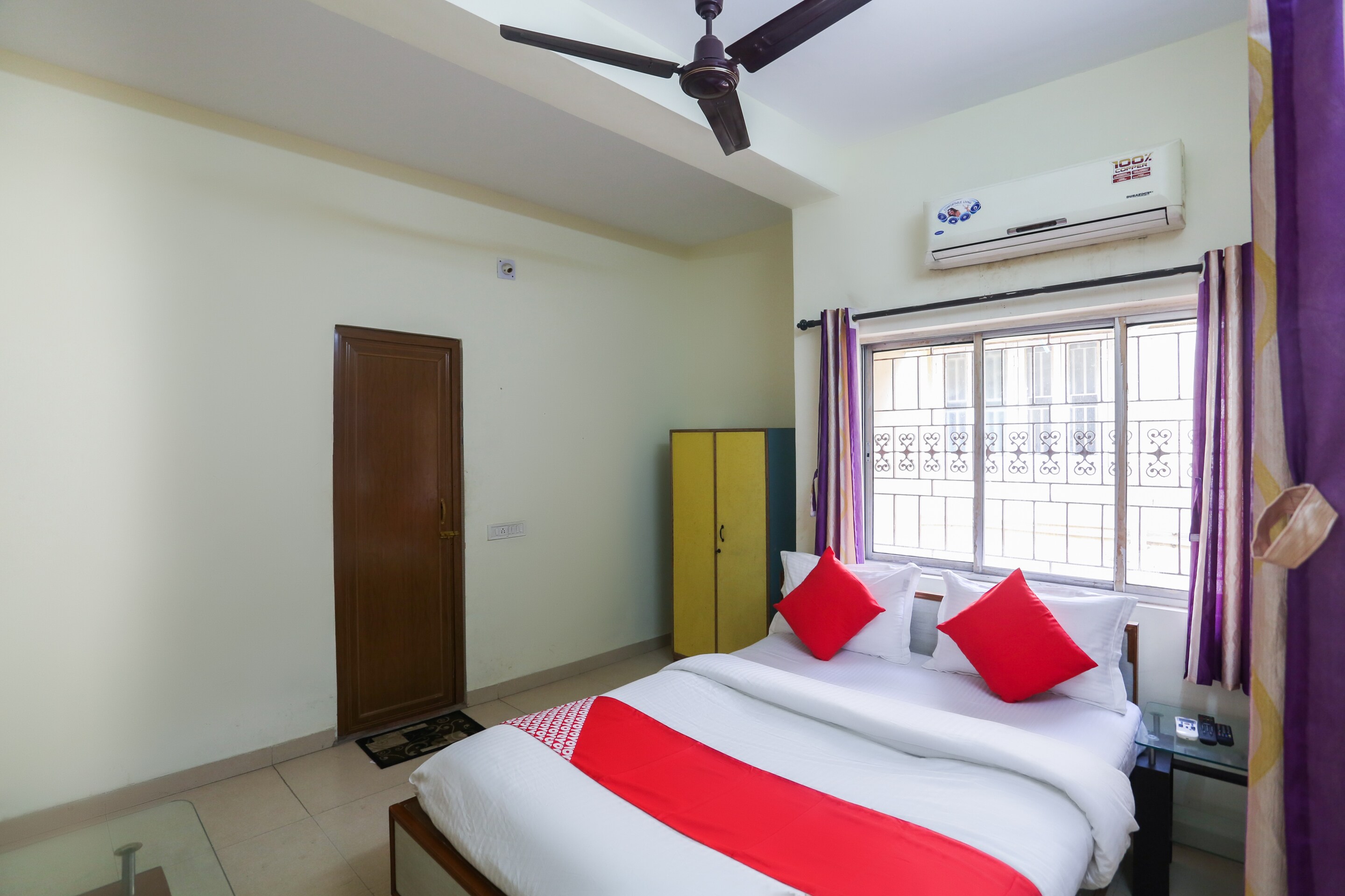 Hotel O Saga Guest House - Tap to explore photos