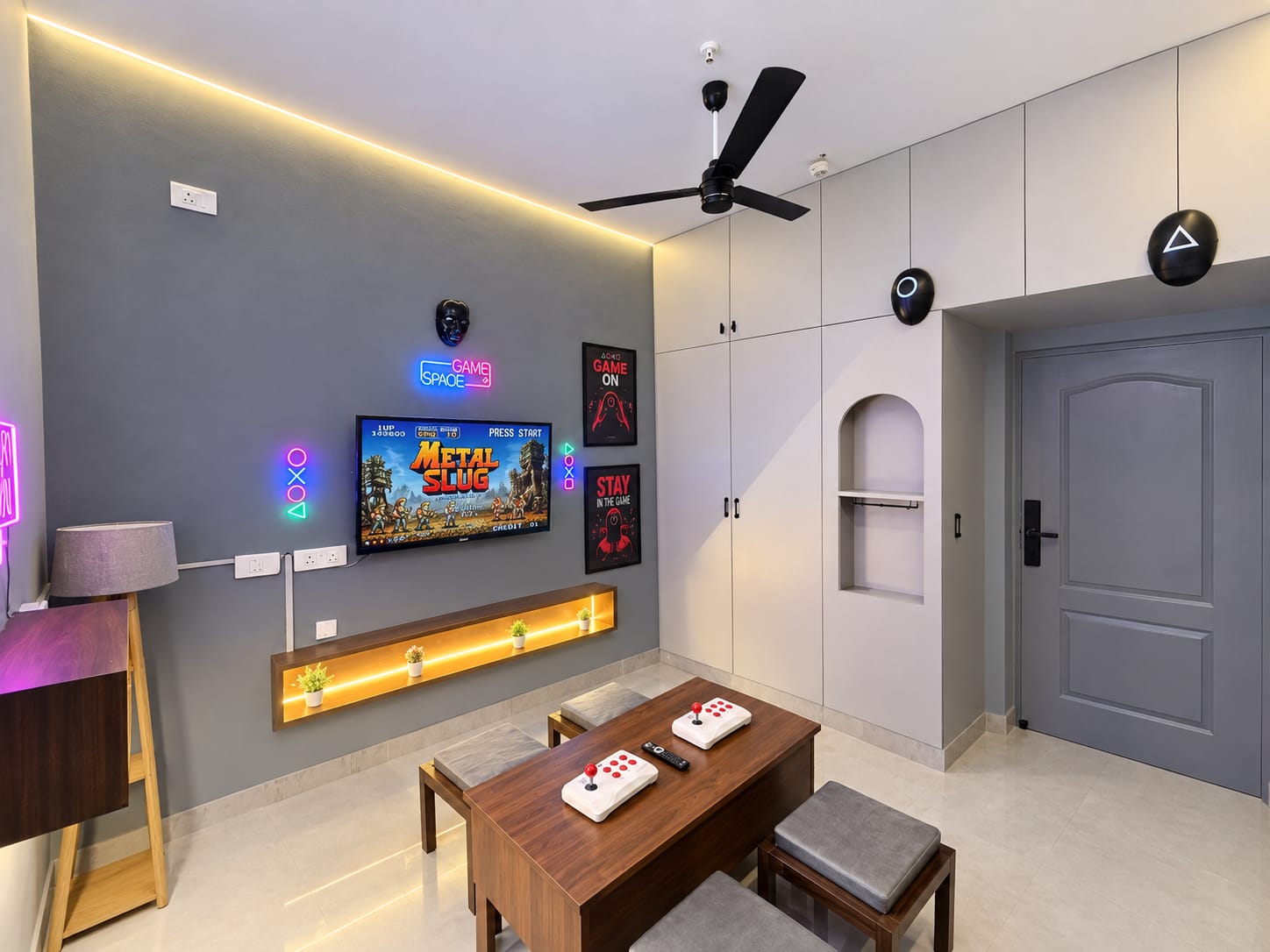 The Arcade Suite - Retro Gaming - Cozy Stay - Tap to explore photos