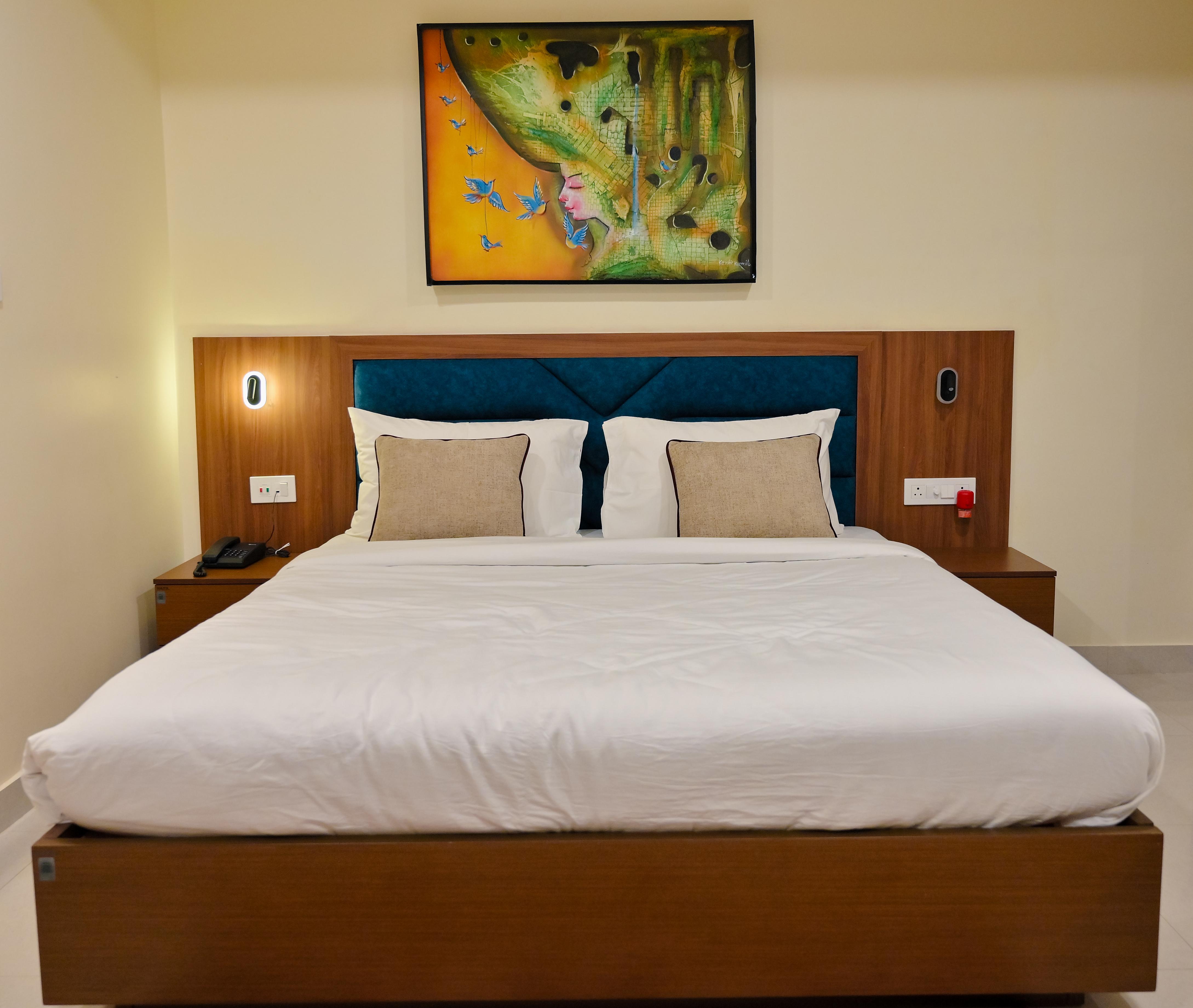 AITHER - Tap to explore photos