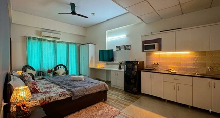Nagar Luxuria - Paramount Golf Mart Room Type - Nagar Luxuria - Paramount Golf Mart