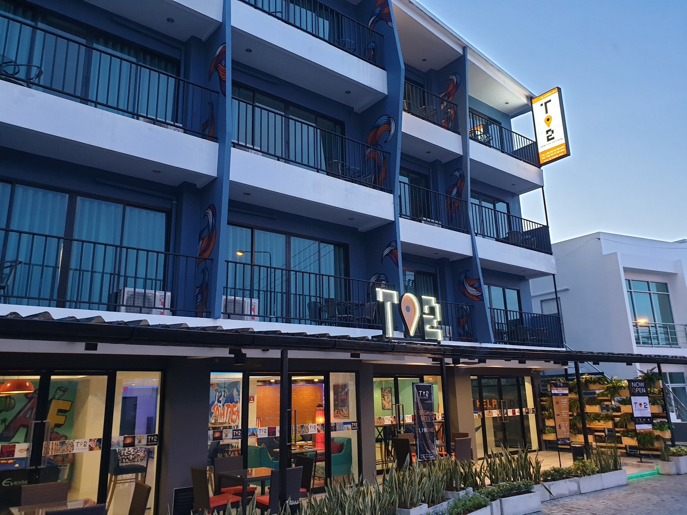 T2 Jomtien Pattaya - Tap to explore photos