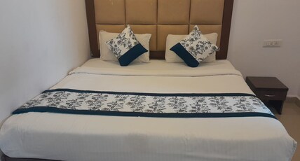 Hotel VSR International Room Type - Deluxe King Room