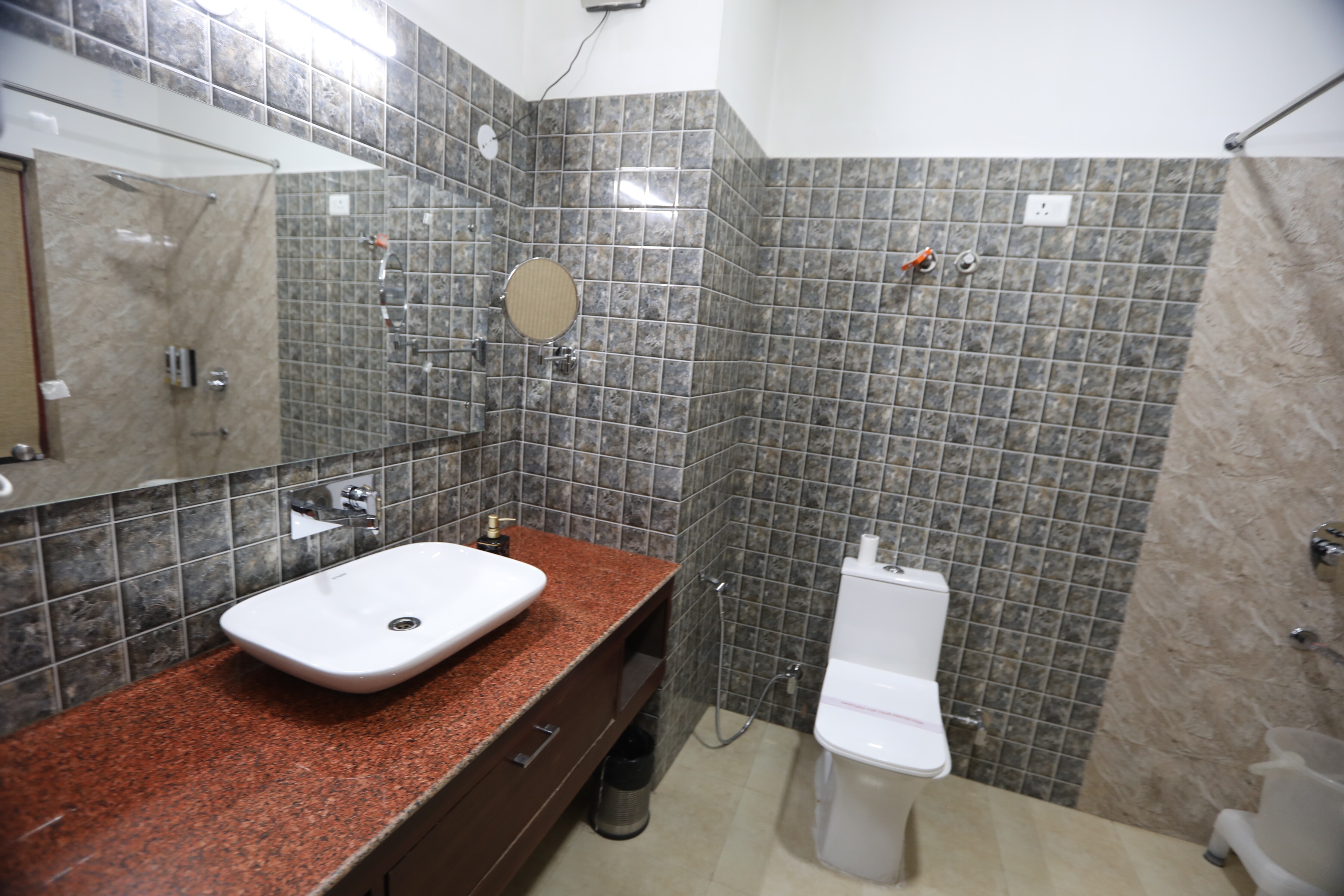 Oasis Villa | 10 Min from Leh Airport  - Tap to explore photos