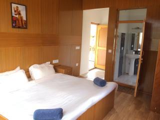 Yartsa Guest House