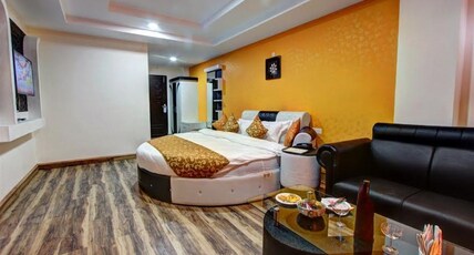 The Moniker Resort & Spa Room Type - Moniker suite (Honeymoon Suite) With Private Balcony