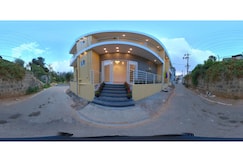 Mohan Villa Luxury Home Stay