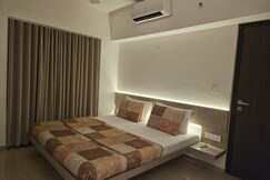 White-Victory Opulence