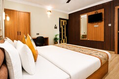 Hotel Ganga Palace