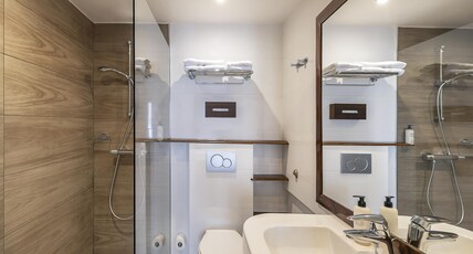 Best Western Aramis Saint-Germain Room Type - 2 Single Beds, Comfort Room, Tea And Coffee Maker Best Western Aramis Saint-Germain Room Type - 2 Single Beds, Comfort Room, Tea And Coffee Maker