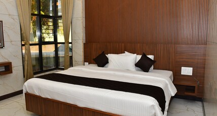 Vasantham Residency Room Type - Elite Triple Room