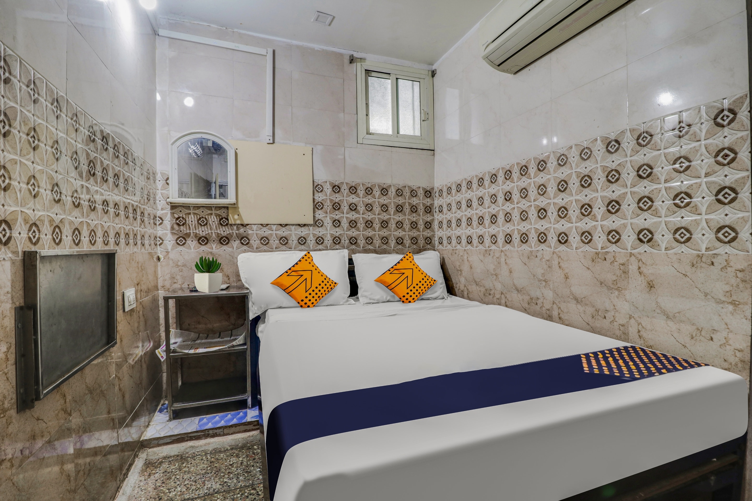 HOTEL O AMARAVATHI RESIDENCY Palnadu Bus Stand - Tap to explore photos