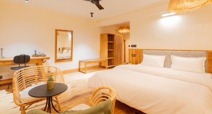 Over The World Room Type - King Bed Room with Hill View