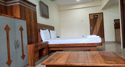 Hotel Z Square Room Type - Deluxe AC Room