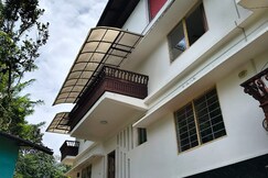 Address of Roaming Souls Hostel Munar