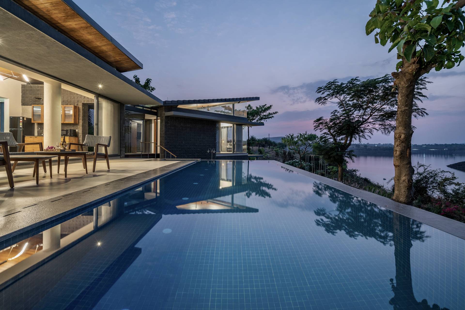 Aaramgharstays - 3BR Lakeshore w/Infinity pool & Jacuzzi - Tap to explore photos