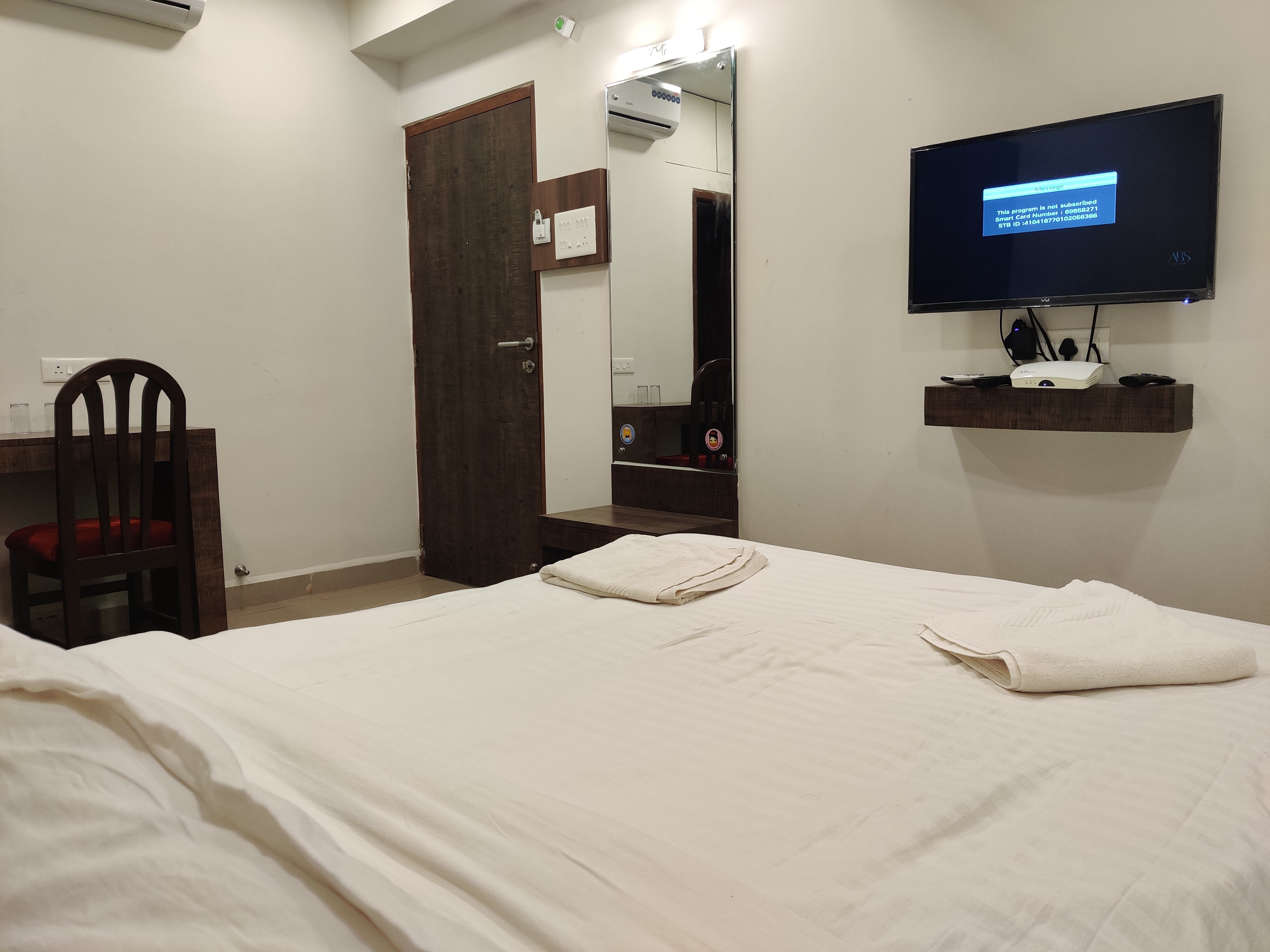 Boshan Hotels - Tap to explore photos