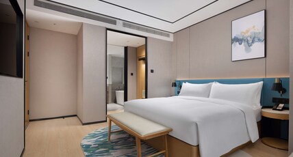 Hilton Garden Inn Zigong High-Tech Zone Room Type - KING DELUXE SUITE