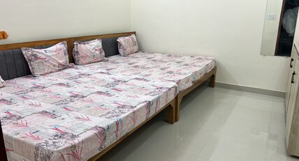 Kusum Stays Room Type - Four Bed room - Near Ram Mandir Ayodhya