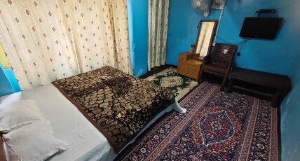 Lake Boulevard Guest House Room Type - Double Room with Mountain View