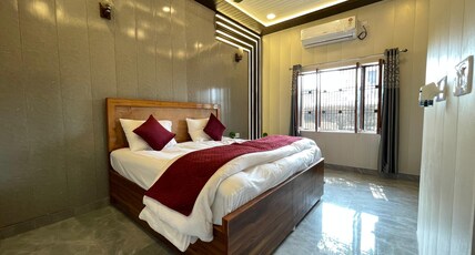 Veer Raghav Guest House Room Type - Premium Room