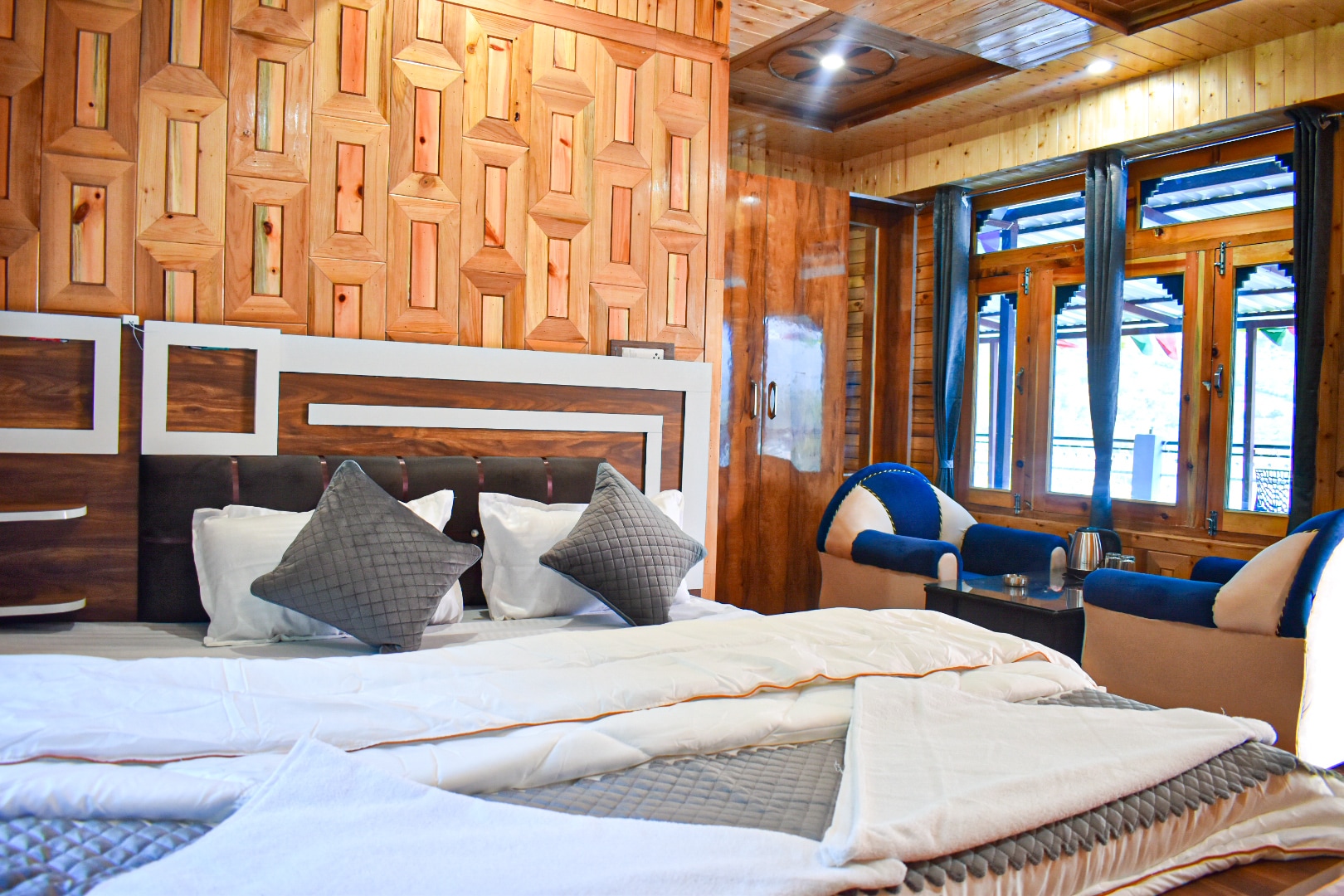 Hotel Zambhala - Tap to explore photos