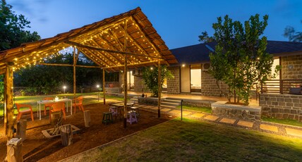 Zostel Homes Bhor Room Type - Two-Bedroom Villa (with a shared lawn) Zostel Homes Bhor Room Type - Two-Bedroom Villa (with a shared lawn)