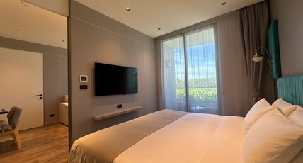 La Green Hotel and Residence Room Type - Junior Suite