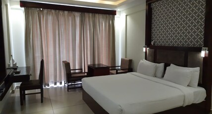 Gokulam Park Room Type - Premium Room with Balcony