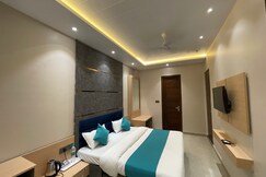 MOTIMAHAL INN, Haldwani - 500 meters from Haldwani Railway Station