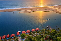 Poovar Island Resort