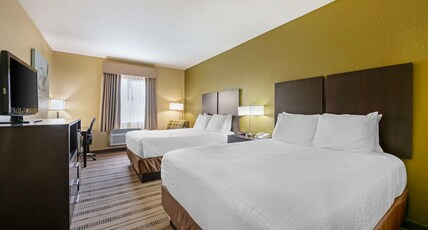 BEST WESTERN EDGEWATER INN Room Type - 2 Queen Beds, Non-Smoking, High Speed Internet Access, Microwave And Refrigerator, Coffee Maker, Iro BEST WESTERN EDGEWATER INN Room Type - 2 Queen Beds, Non-Smoking, High Speed Internet Access, Microwave And Refrigerator, Coffee Maker, Iro
